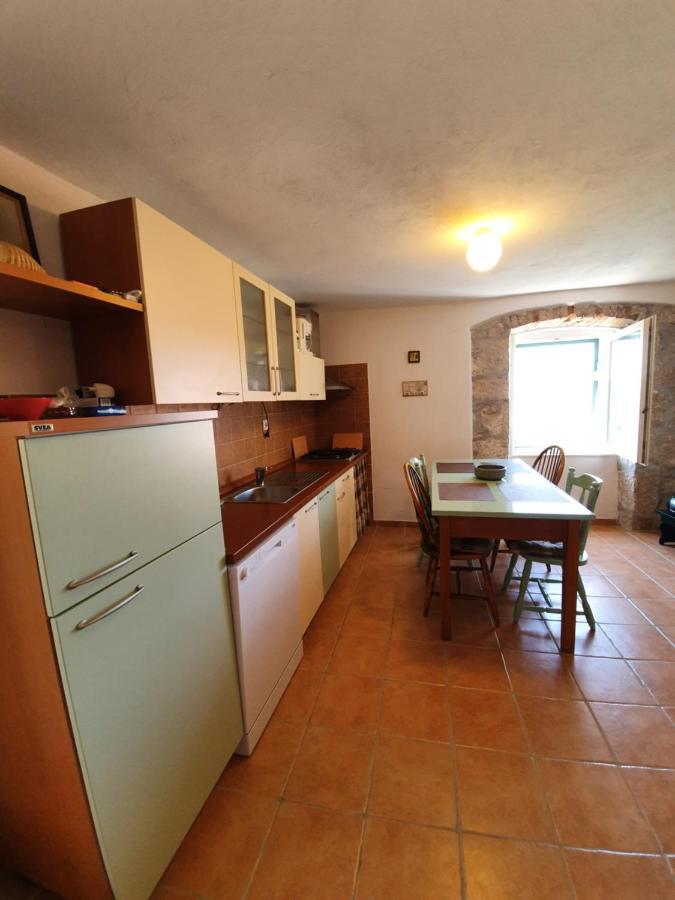 Kaprije Mistral Apartment Esterno foto